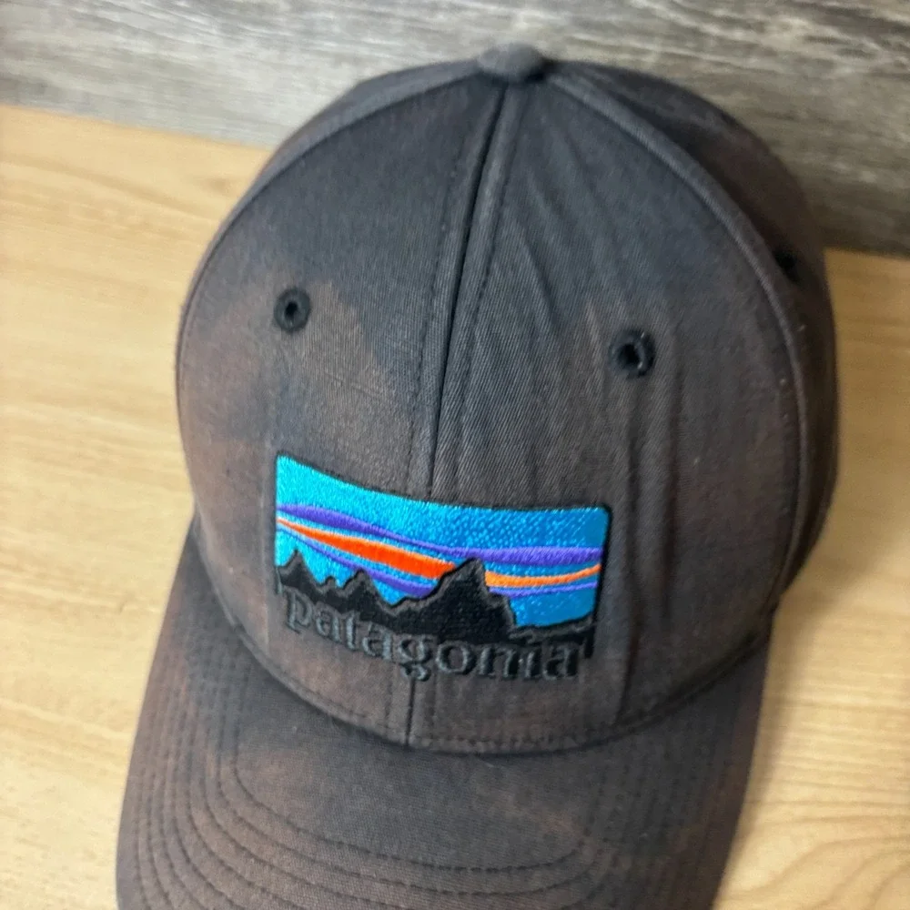Patagonia Hat Cap Snap Back Trucker Black Embroidered Faded Mens Outdoors